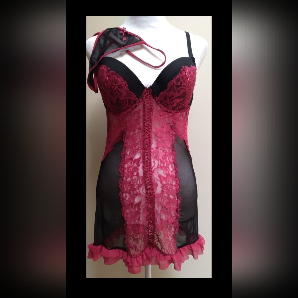 Vintage Babydoll Lingerie Black Mesh with Burgundy Lace and Ruffles 36C Large
